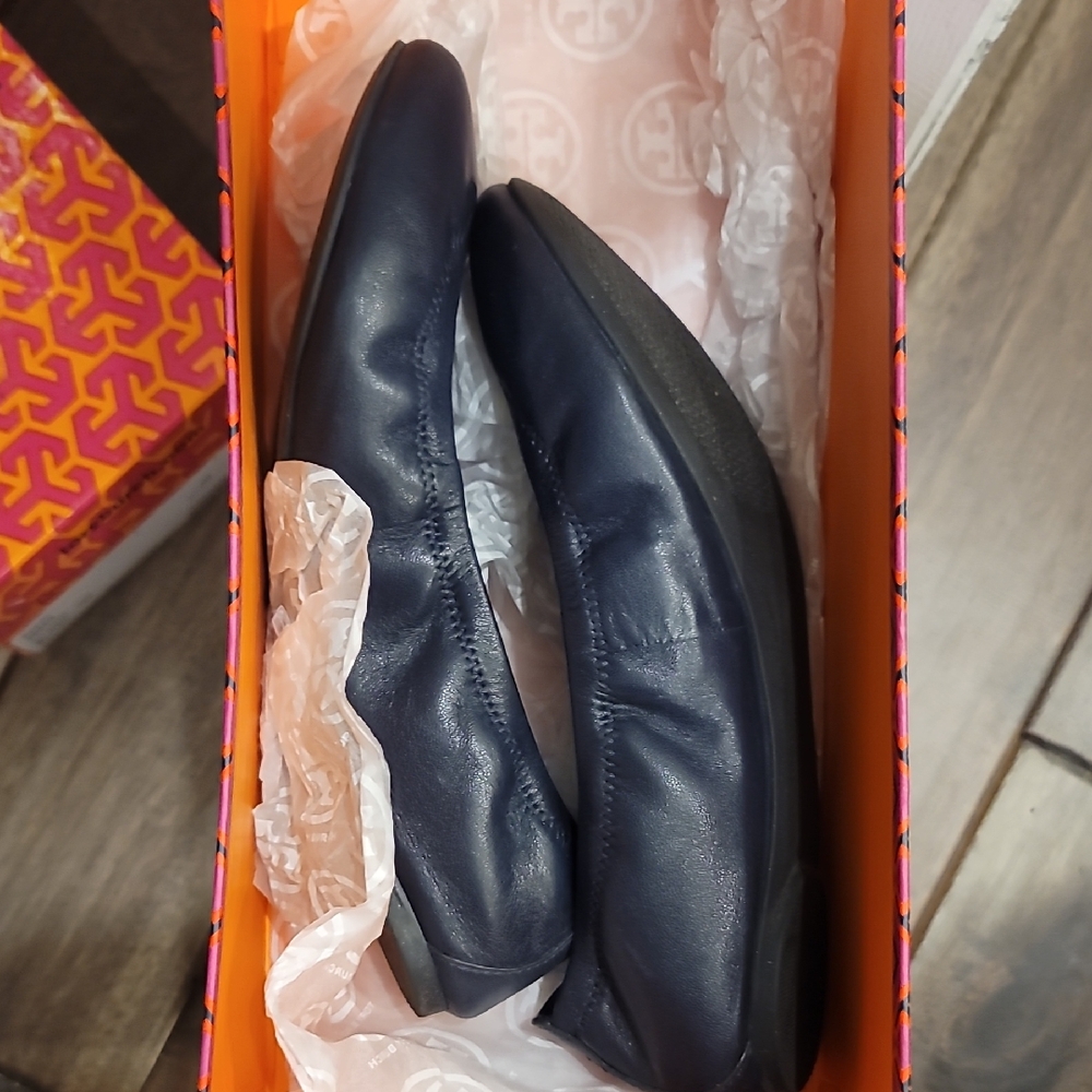 Navy Leather Ballet Flats